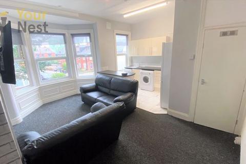 4 bedroom house to rent, Headingley Avenue, Headingley, Leeds. LS6 3EP