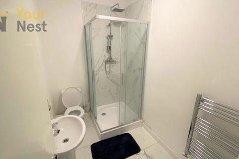 4 bedroom house to rent, Headingley Avenue, Headingley, Leeds. LS6 3EP