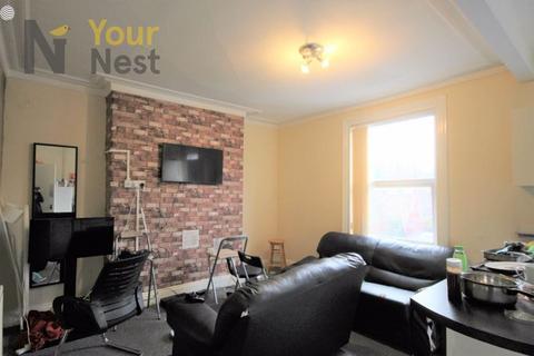 5 bedroom terraced house to rent, St Michaels Terrace, Headingley, Leeds, LS6 3QB