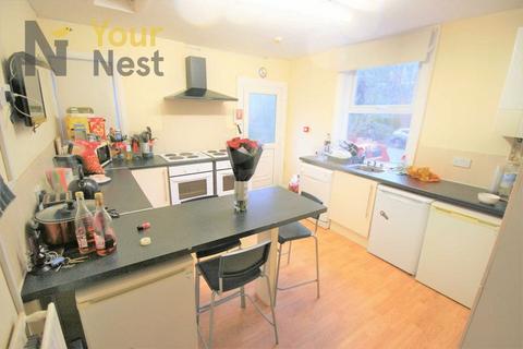 5 bedroom terraced house to rent, St Michaels Terrace, Headingley, Leeds, LS6 3QB