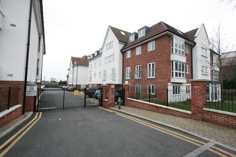 2 bedroom flat to rent, Ruislip HA4