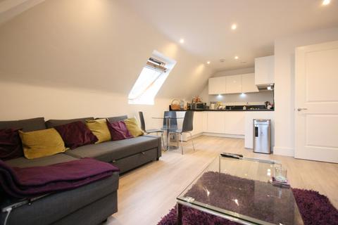 2 bedroom flat to rent, Ruislip HA4