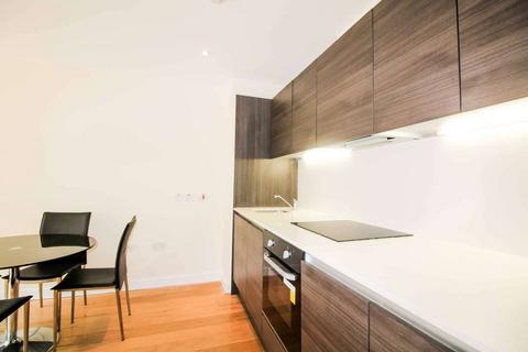 2 bedroom flat to rent, Crampton Street,, Elephant and Castle, London