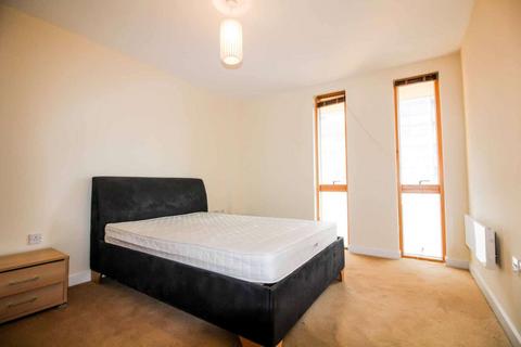 2 bedroom flat to rent, Crampton Street,, Elephant and Castle, London