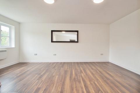 2 bedroom flat to rent, Coltswood Court, 3 Pickards Close, Southgate