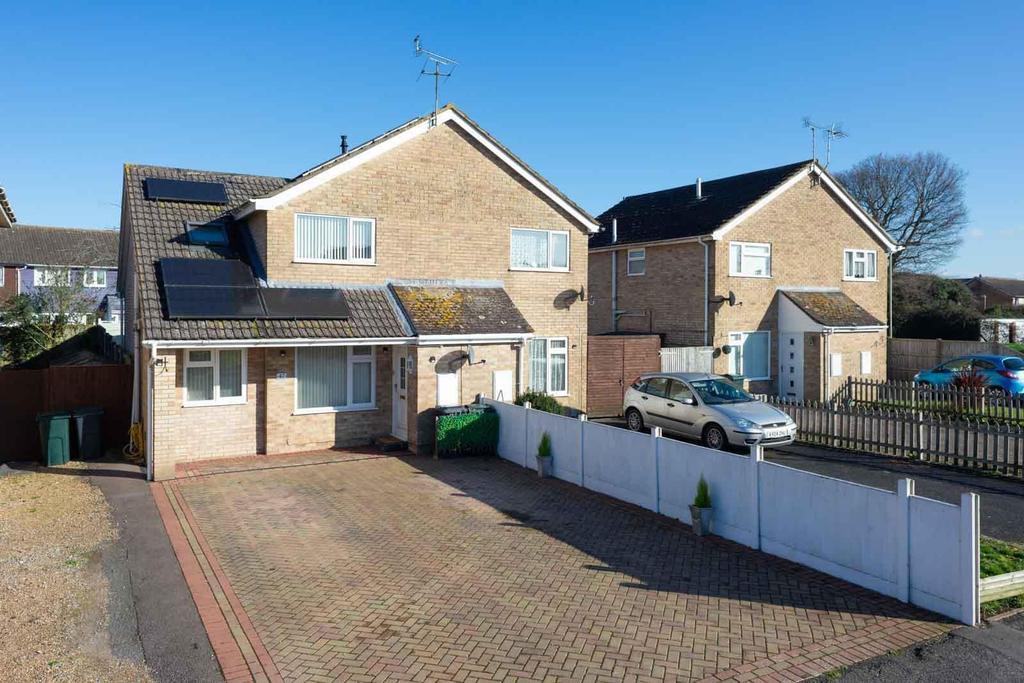 Washford Farm Road, Ashford, TN23 3 bed semidetached house £270,000