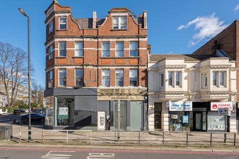 Shop to rent, Finchley Road, Finchley Road NW3