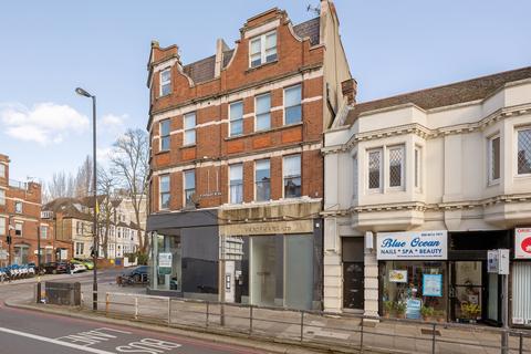 Shop to rent, Finchley Road, Finchley Road NW3