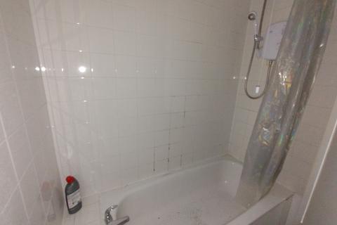 Studio to rent, Market Street, Telford TF1