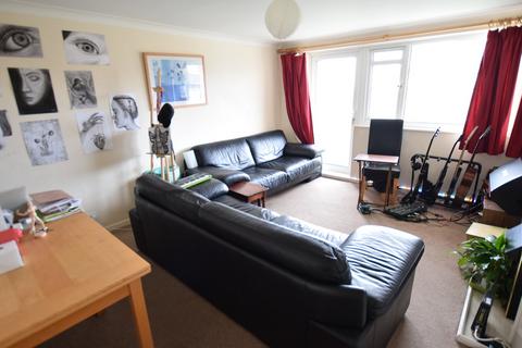 2 bedroom apartment to rent, Elizabeth Court, Grove Road, East Cliff