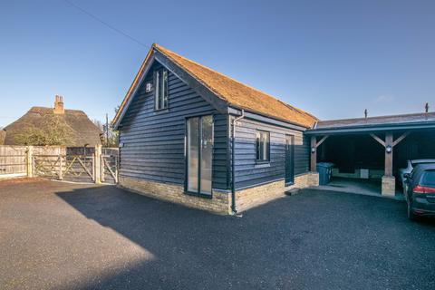 3 bedroom detached bungalow to rent, Hailey Lane, Hertford SG13