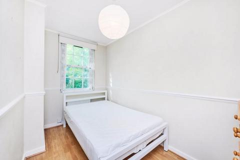 4 bedroom terraced house to rent, Vassall Road, Oval SW9
