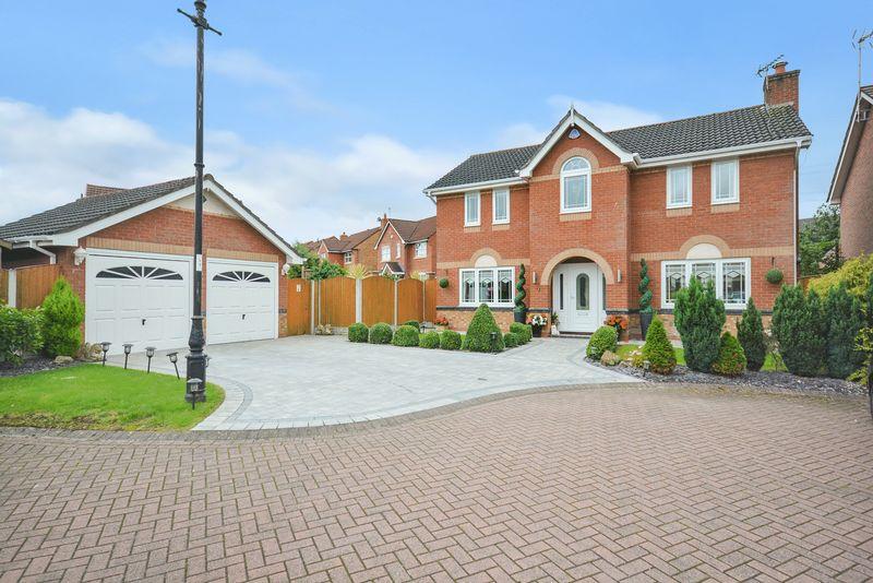 Malmesbury Park, Sandymoor, Cheshire 4 bed detached house £365,000