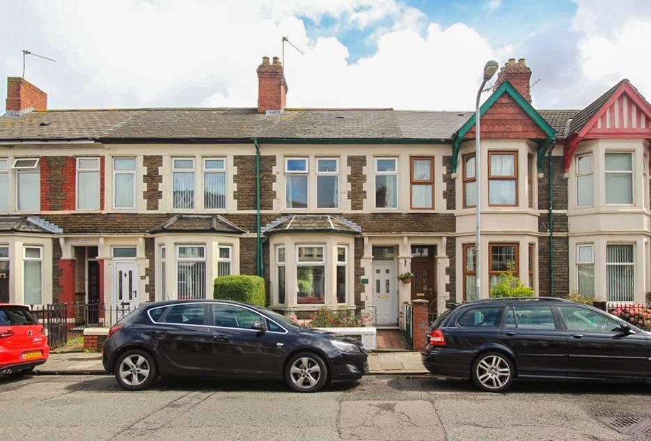 Moorland Road, Splott 3 bed terraced house £895 pcm (£207 pw)