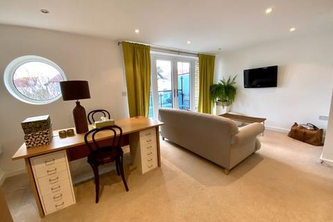 Flat 5, Nautica, 4 Burtley Road, Bournemouth, BH6 4AP