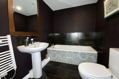 Flat 5, Nautica, 4 Burtley Road, Bournemouth, BH6 4AP