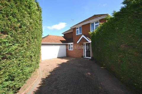 4 bedroom detached house to rent - Yoreham Close, Lower Earley, Reading