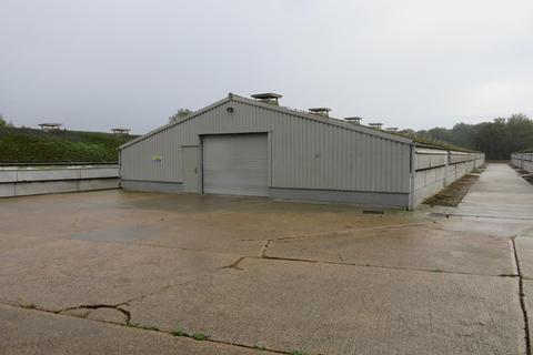 Distribution warehouse to rent - Kelvedon