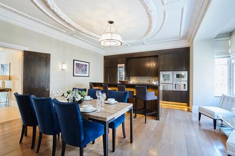 3 bedroom flat to rent, Duke Street W1