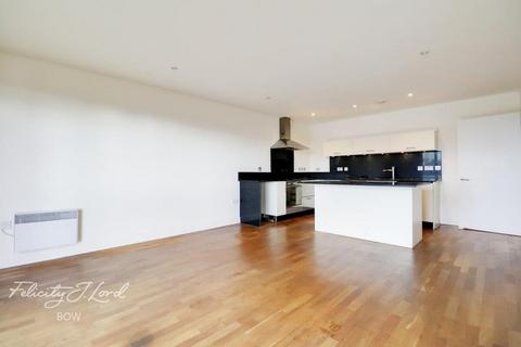 2 bedroom flat to rent, Three Mill Lane, London