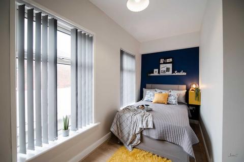 5 bedroom house share to rent, Park Road, Farnworth