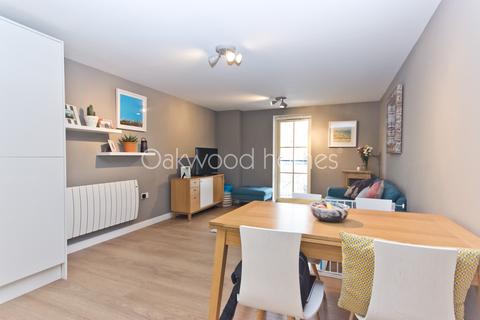 2 bedroom apartment to rent, Charlotte Court, Margate