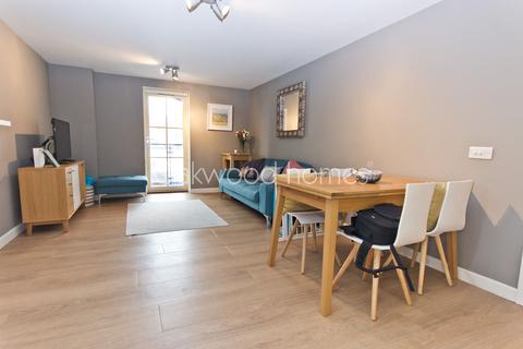 2 bedroom apartment to rent, Charlotte Court, Margate