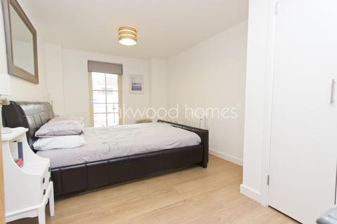 2 bedroom apartment to rent, Charlotte Court, Margate