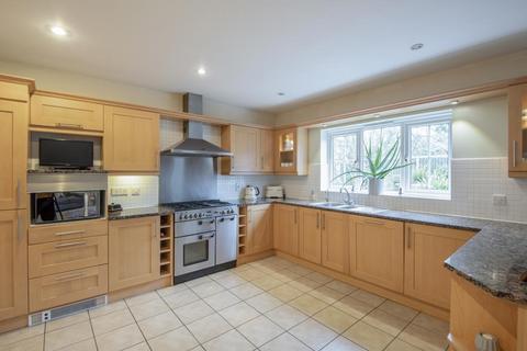 5 bedroom detached house to rent, Newbury,  Berkshire,  RG20