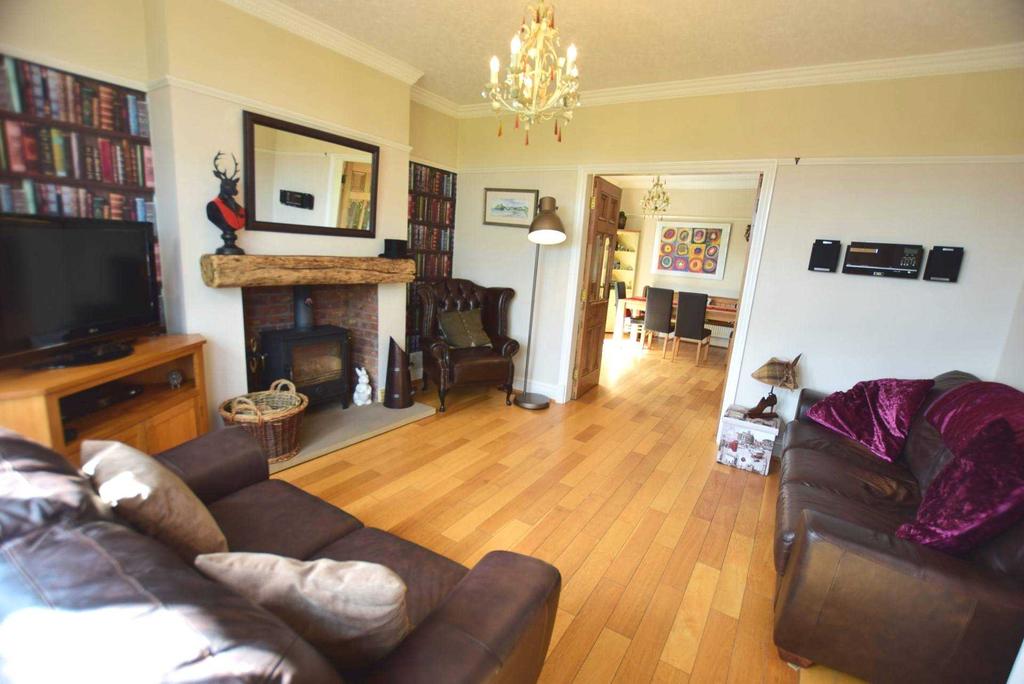 Lodge Lane, Elswick 5 bed house £350,000