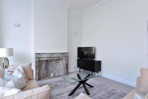 2 bedroom flat to rent, Somerset Court W8