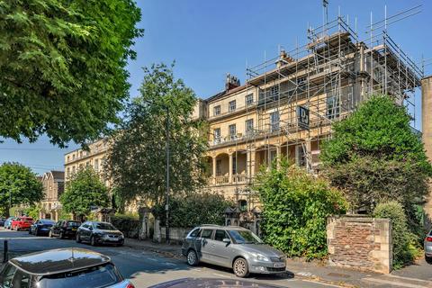 2 bedroom flat to rent, Apsley Road, Clifton