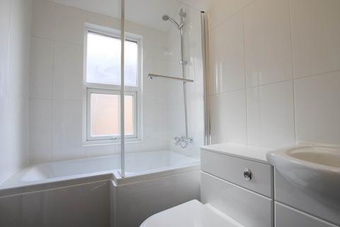 1 bedroom flat to rent, Vicarage Road, West Watford,