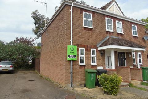 2 bedroom end of terrace house to rent, Caxton Court, Bishops Park, King's Lynn