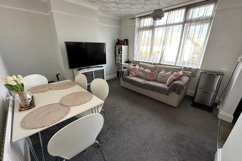 undefined, Fareham  Earls Road  GAS & ELEC INC. IN RENT