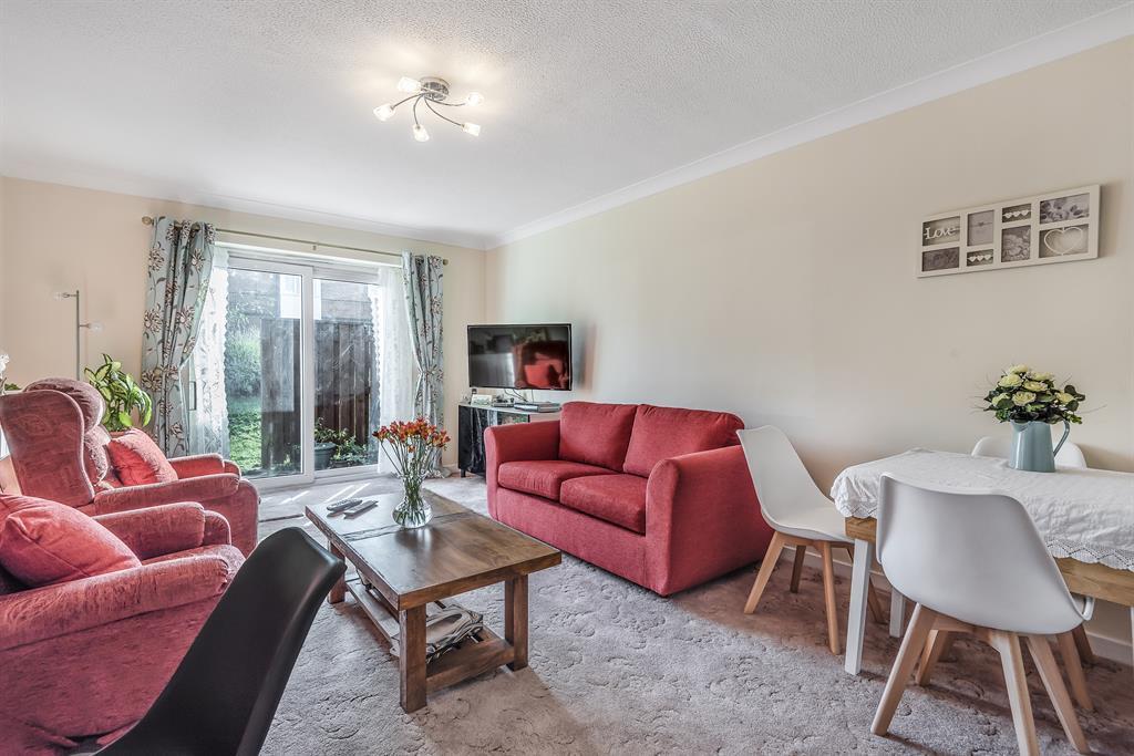 Guardian Court, Rainham 2 bed bungalow £161,000