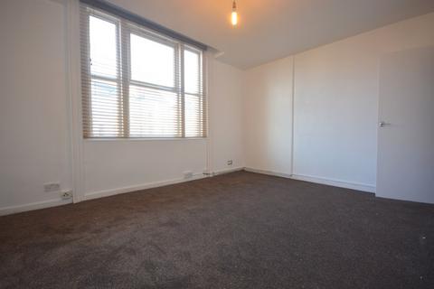 Studio to rent, Upper Grosvenor Road, Tunbridge Wells