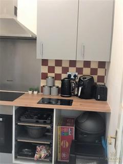 3 bedroom flat to rent, Bournemouth, Dorset, BH8