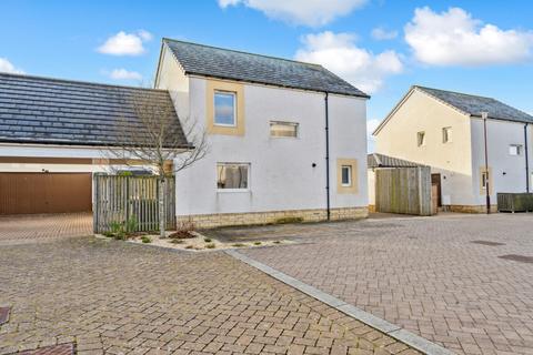 3 bedroom detached house to rent, Picketlaw Lane, Eaglesham, Glasgow, G76 0BN