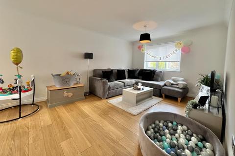 2 bedroom apartment for sale, West Dene Court, Warsash Road, Locks Heath