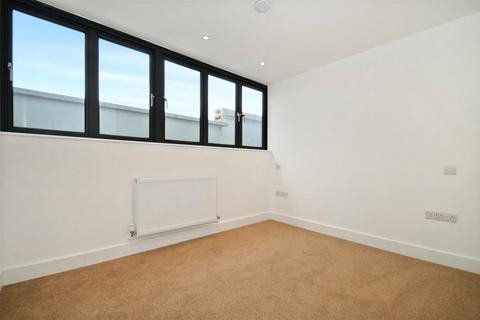 2 bedroom apartment for sale, Grafton Road, Kentish Town, London, NW5