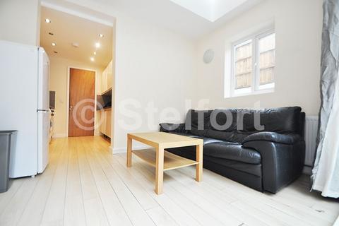 2 bedroom apartment to rent, Witley Road, London, N19