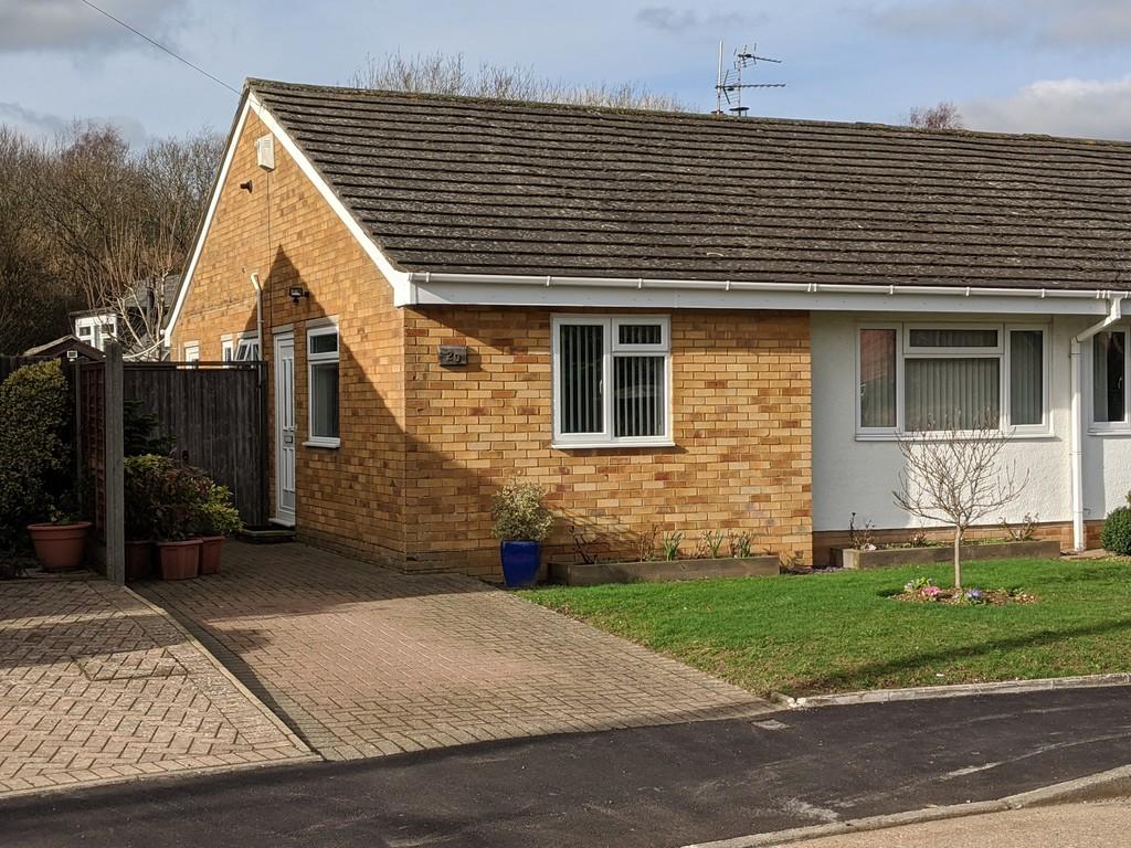 Coxheath, Kent 2 bed semidetached bungalow £328,000