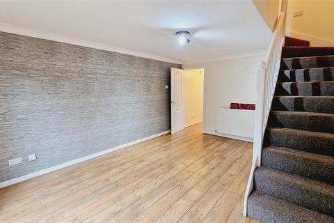 2 bedroom mews for sale, Holcot Court, Winsford