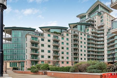 2 bedroom flat for sale, Bridge House, London SW8