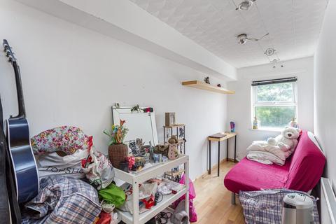 undefined, Watson Close, London N16