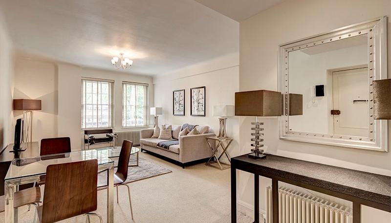Apartment in Chelsea - View 2
