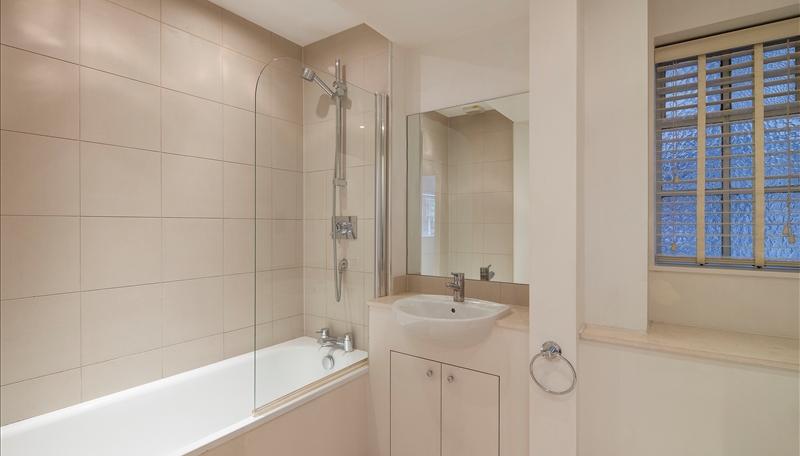 Apartment in Chelsea - More