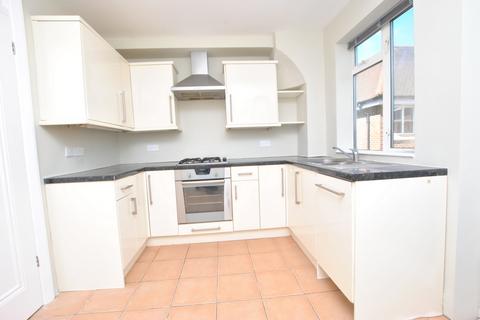 3 bedroom flat to rent, Campbell Court, Campbell Road, Hanwell, W7