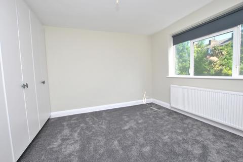 3 bedroom flat to rent, Campbell Court, Campbell Road, Hanwell, W7